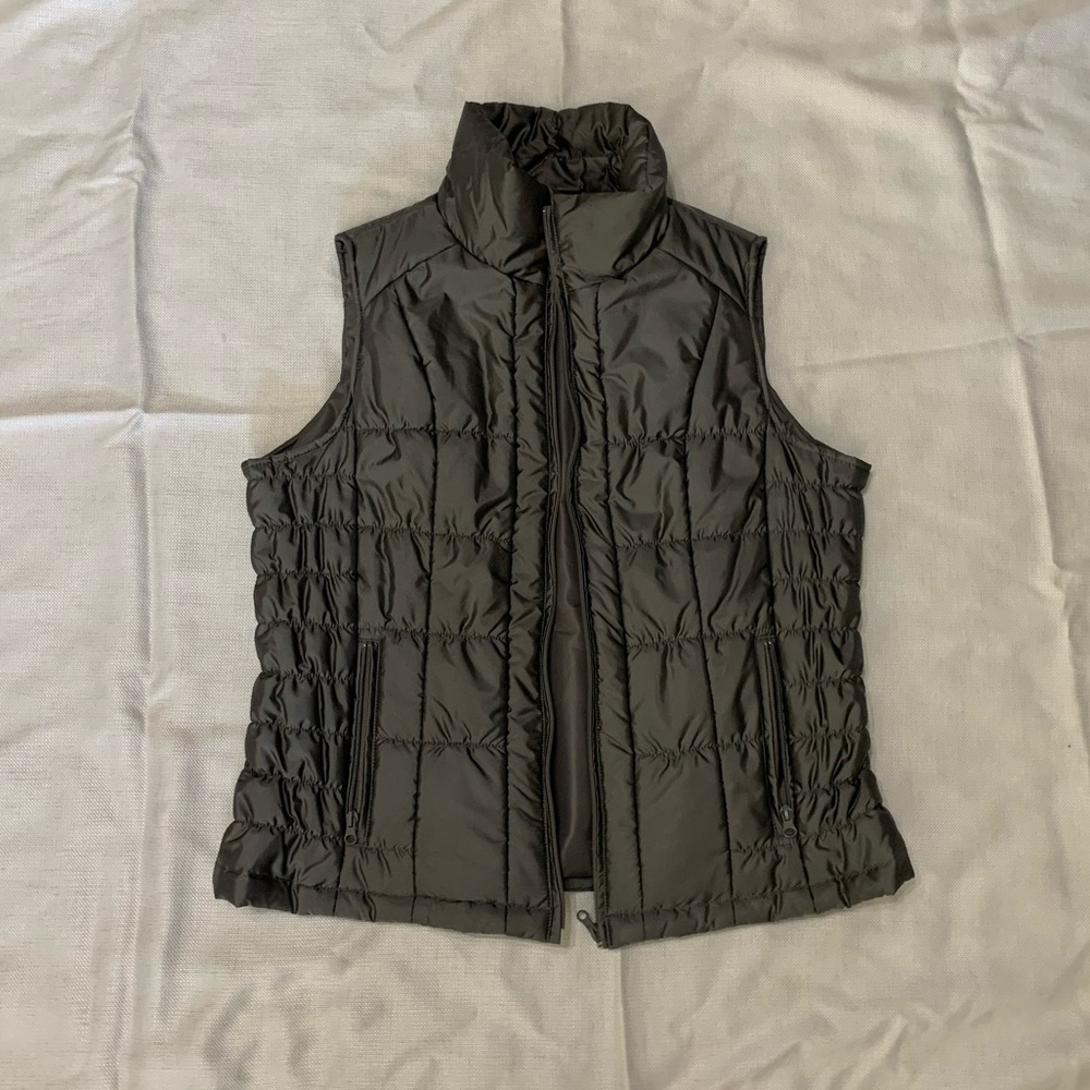 New York and Company Puffer Vest